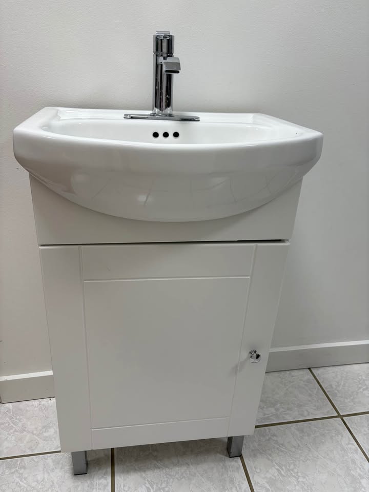 Bathroom Vanity with Sink and Faucet - photo 2
