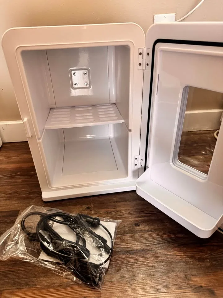 NORTHCLAN 2-Tier Mini Fridge, 15 Liter image indicator(5)