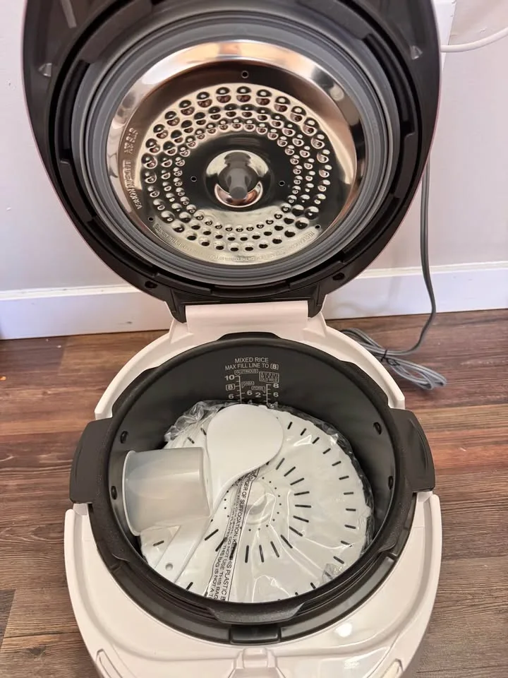 Cuckoo | rice cooker 10 Cup Electric Heating Pressure Cooker image indicator(8)