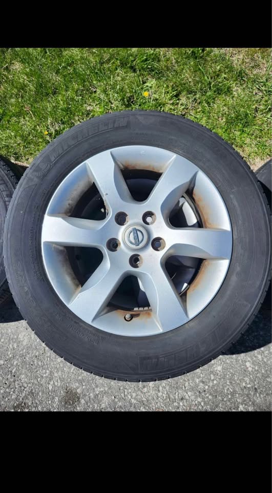 michelin tire with rim - 215/60 rs 16 - nissan altima - photo 3