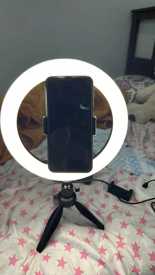 Ring Light with Tripod Stand image indicator(3)
