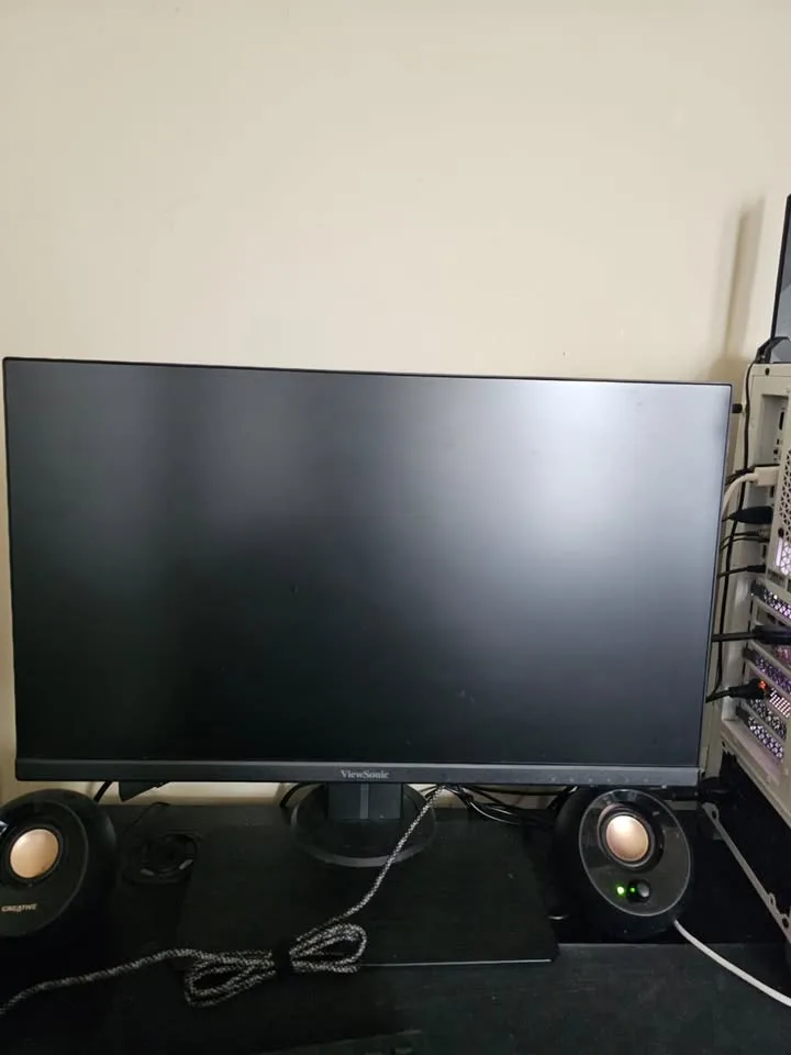 Gaming PC + 240Hz ViewSonic Monitor - i9-14900KF RTX 4060 Ti image indicator(4)