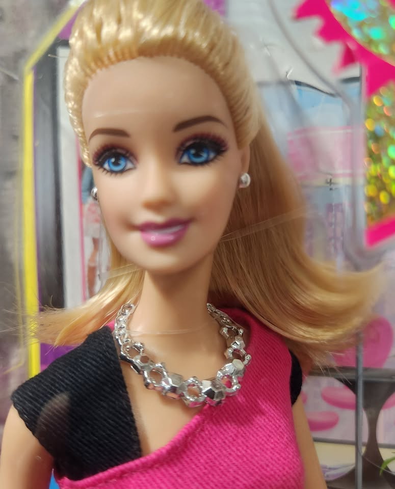 Entrepreneur BARBIE - 2014 collectible Barbie doll mint in box - photo 4