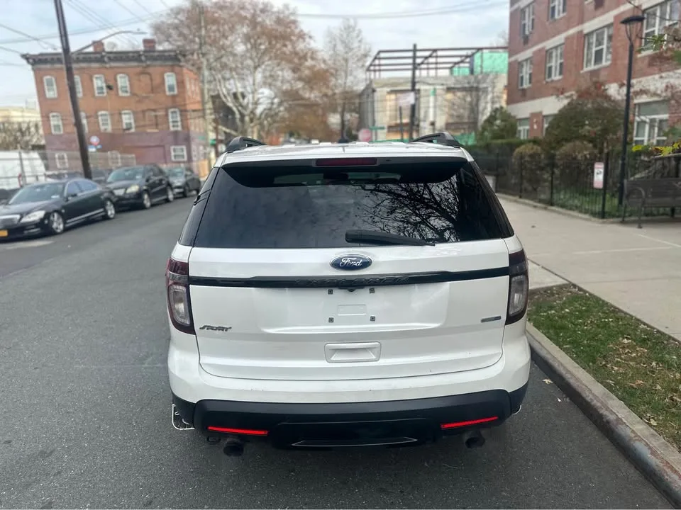 2014 Ford Explorer · Sport Utility 4D image indicator(5)