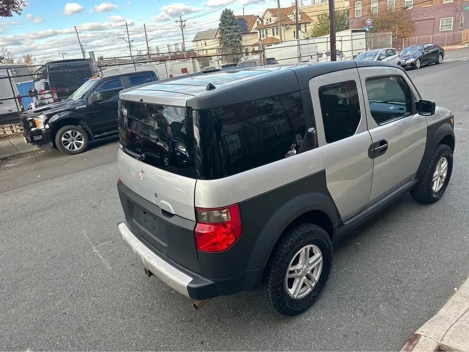 2007 Honda Element · LX Sport Utility 4D image indicator(5)