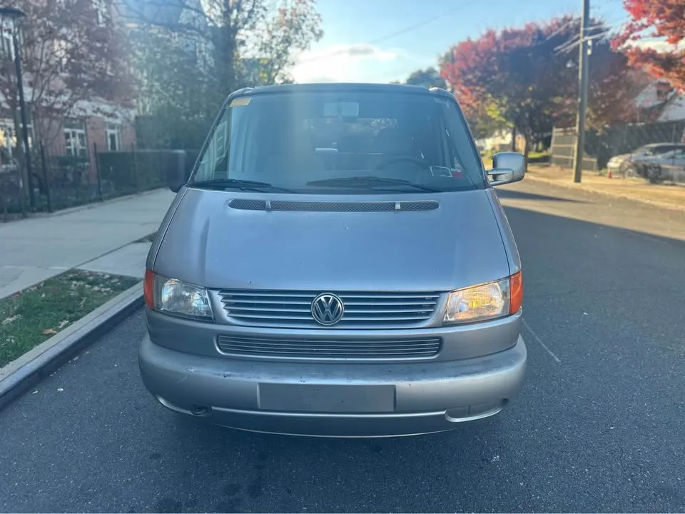 2000 Volkswagen Eurovan · MV Minivan 3D image indicator(2)