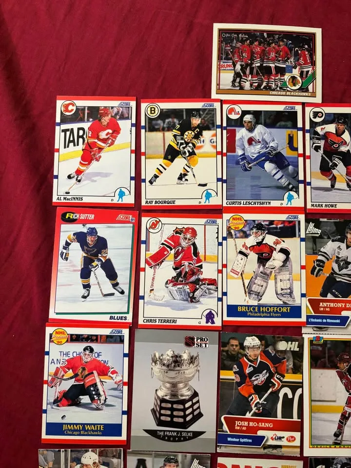 🏒 Vintage 90s Hockey Card Lot image indicator(4)