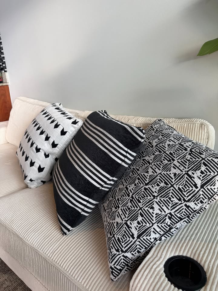 Modern Throw Pillows Set – Black & White Pattern - photo 4