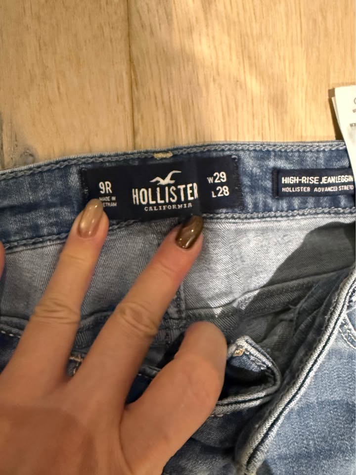 Ladies Hollister legging jeans - photo 5
