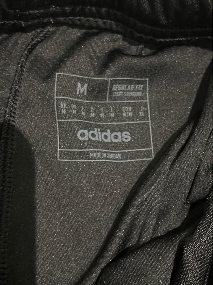 Adidas sport shorts teens size M - photo 2