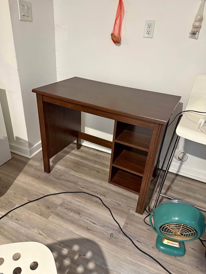 Small desk