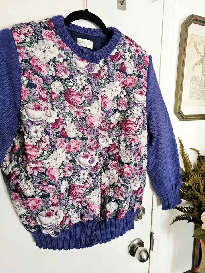 Vintage Quilted Floral Blue Knit Cardigan Sweater