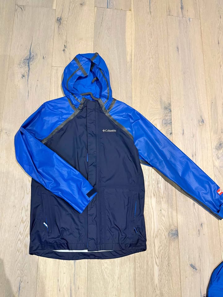Columbia teen windbreaker rain jacket