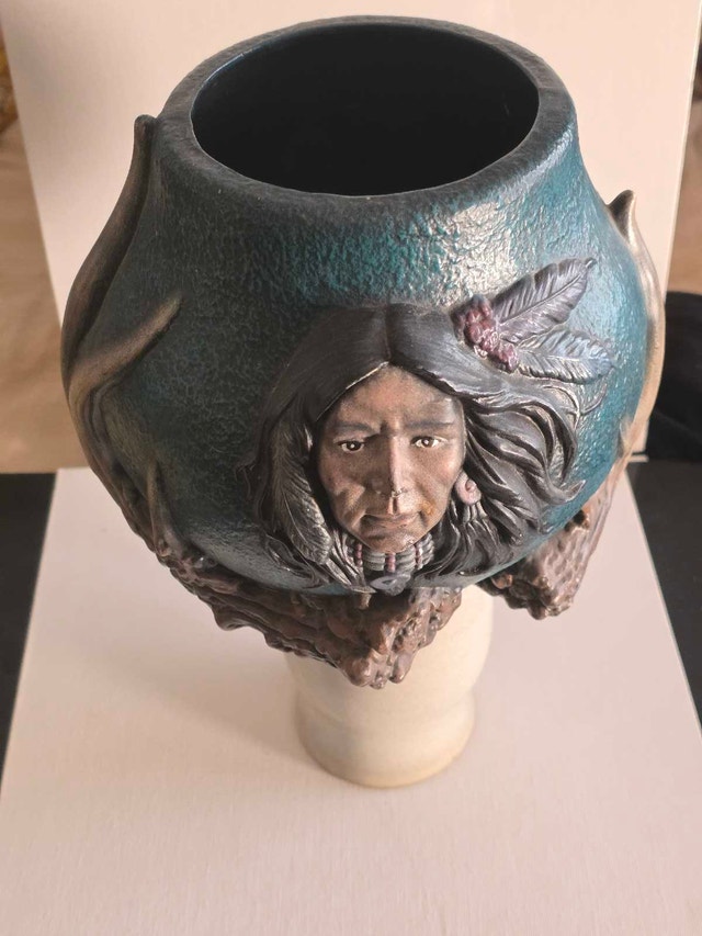 Hand painted Indigenous ceramic 8 x 6 inches
