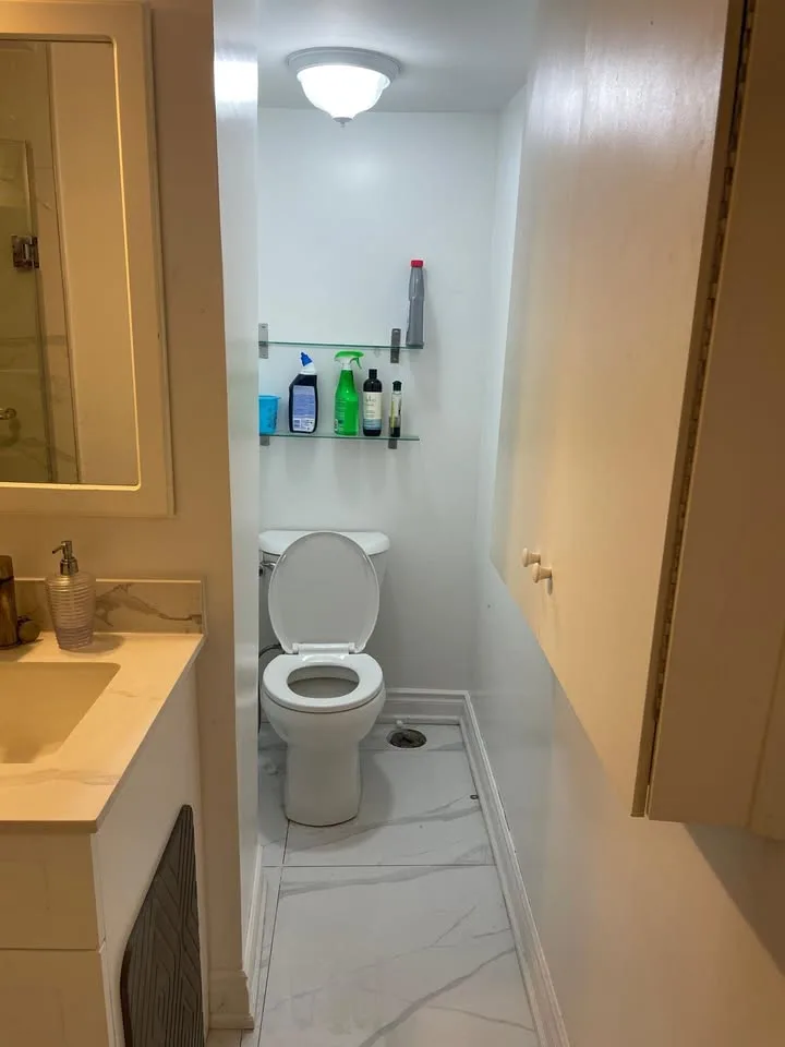 1 Bed 1 Bath Basement image indicator(4)