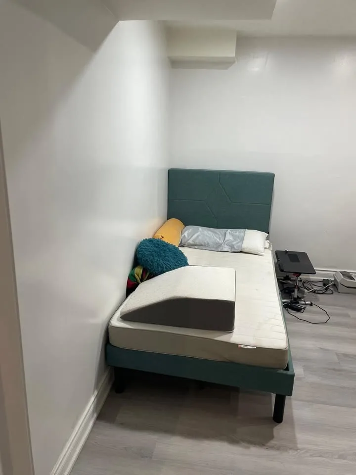 1 Bed 1 Bath Basement image indicator(5)