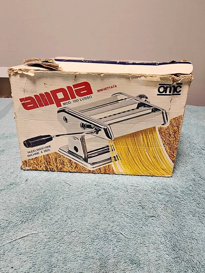 Ampia Model 150 Pasta Maker thumbnail
