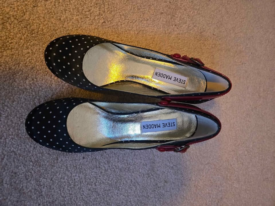 Women's heels size 7