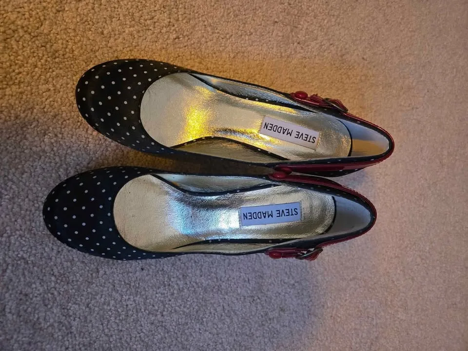 Women's heels size 7