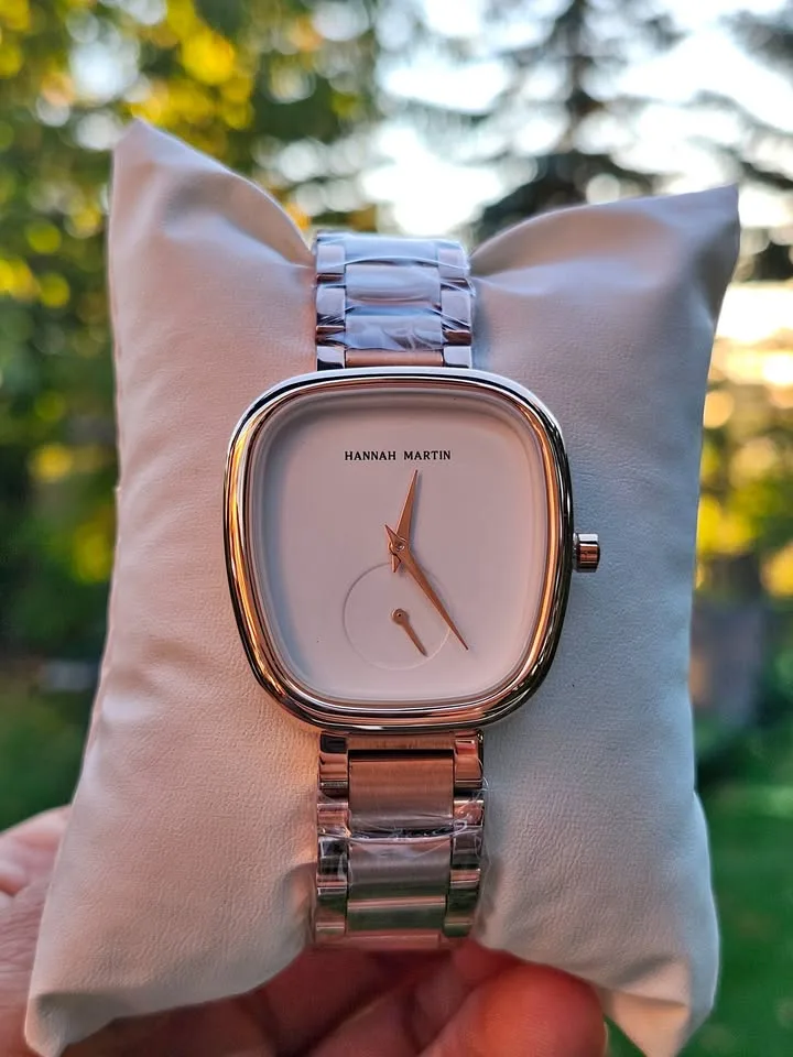 Elegant Women’s Watch – Minimalist Design