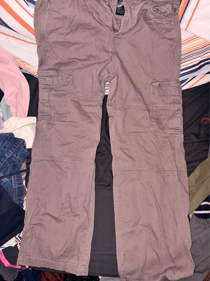 H&M cargo pants size 8