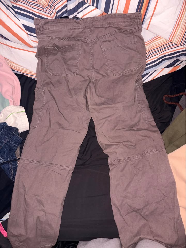 H&M cargo pants size 8 - photo 2