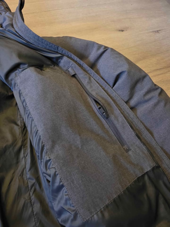 Uniqlo Puffer Jacket - photo 2