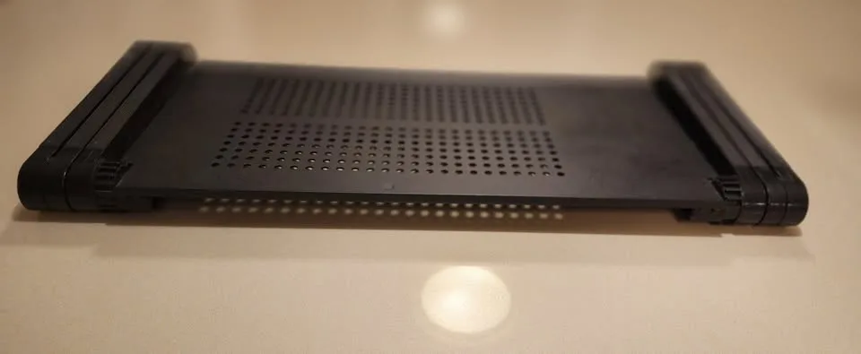 Adjustable and portable laptop desk image indicator(5)