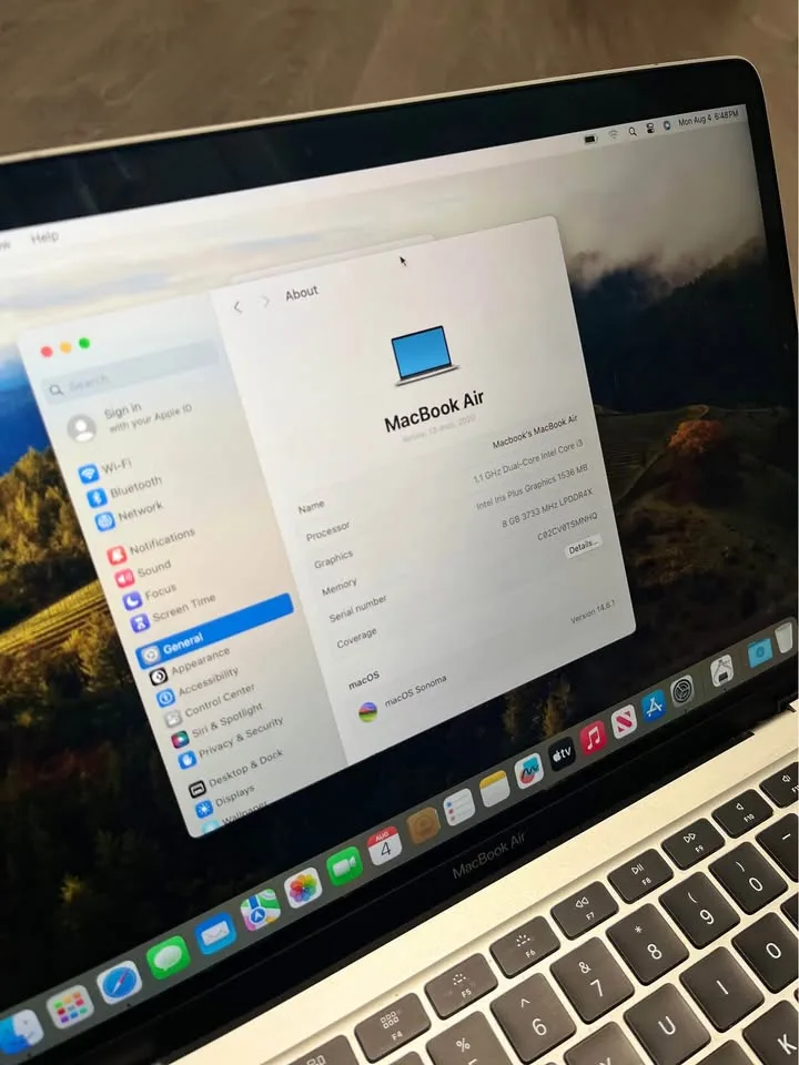 MacBook Air 13-inch - Perfect Condition image indicator(4)