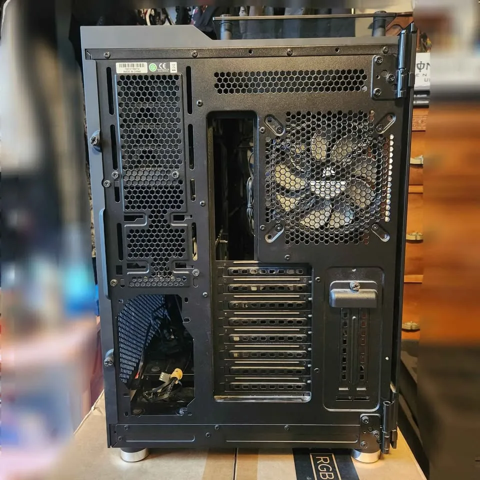 Corsair 680X PC Case image indicator(3)