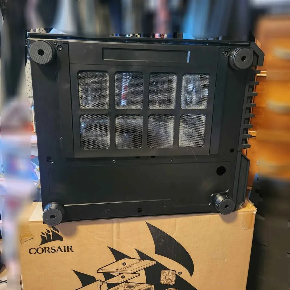 Corsair 680X PC Case image indicator(5)