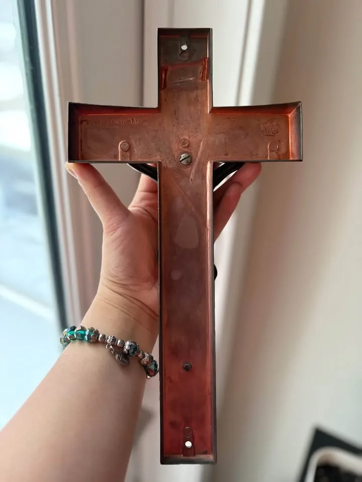 Vintage Parsons Bronze Crucifix image indicator(6)