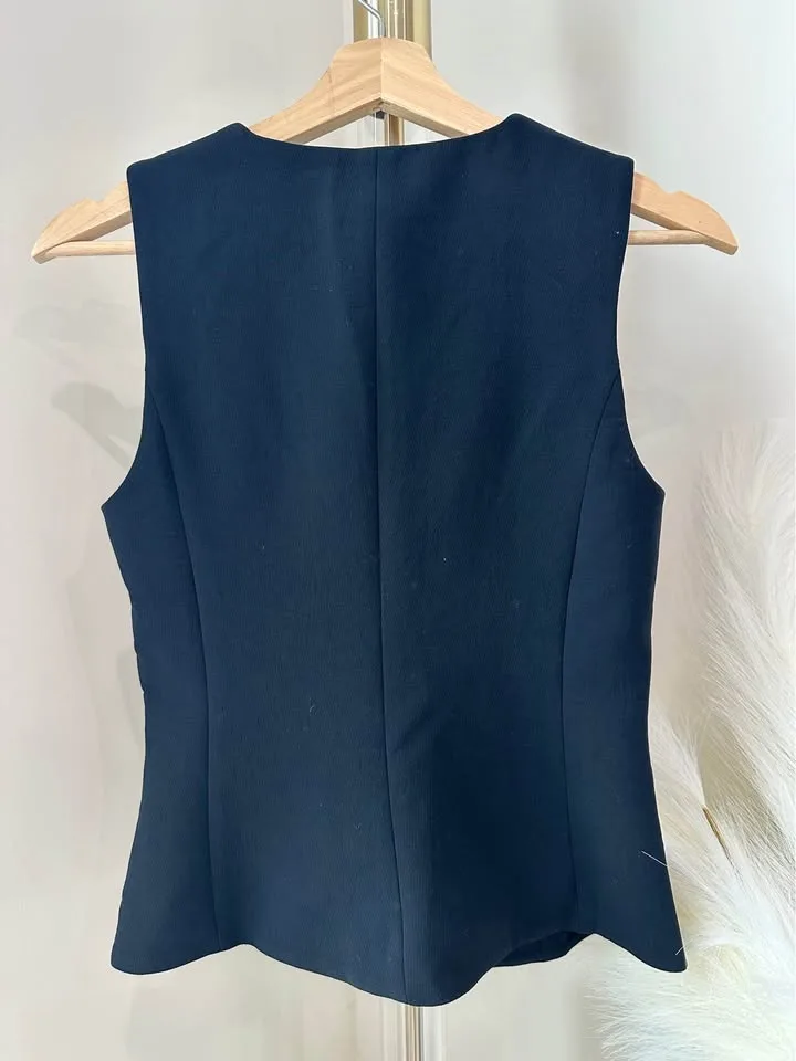 Aritzia Regal Vest - Crepette Size 2 NWT image indicator(3)