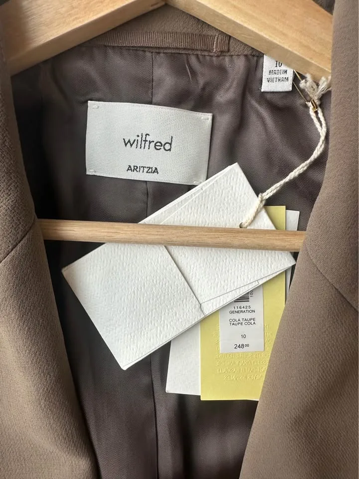 Aritzia Generation Blazer Size 10 NWT image indicator(5)