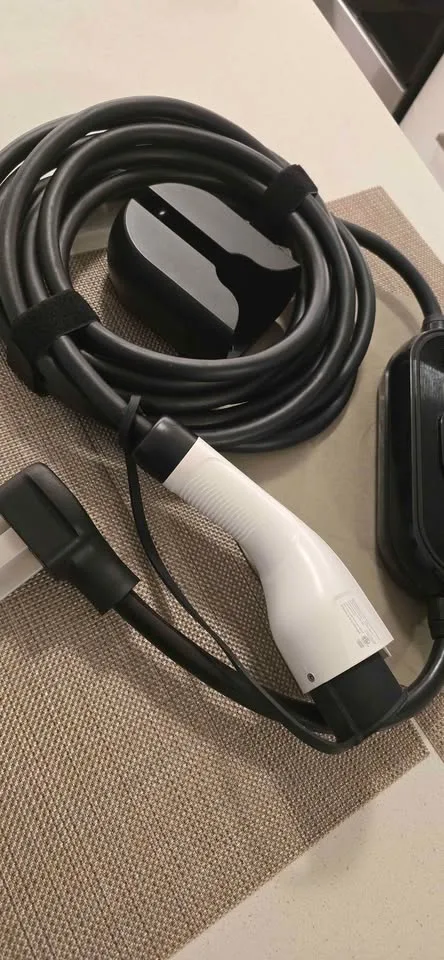 Level 2 Electric Vehicle (EV) Charger image indicator(5)