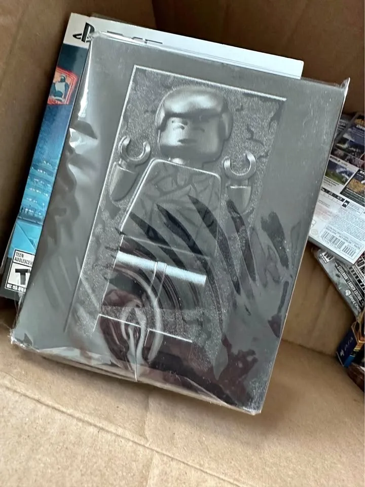 Lego Star Wars: The Skywalker Saga Steelbook only