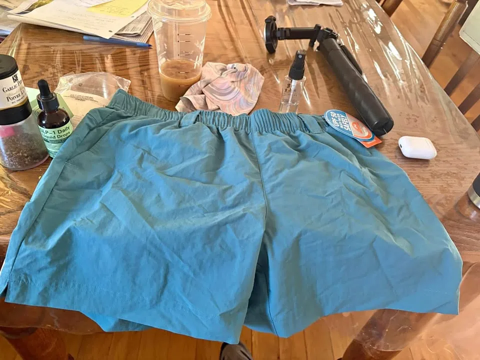 Columbia Back Cast Water Shorts - Size Medium