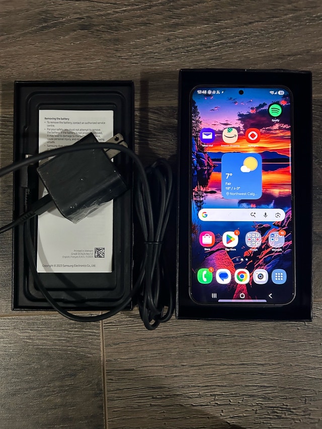 Samsung Galaxy S24 plus