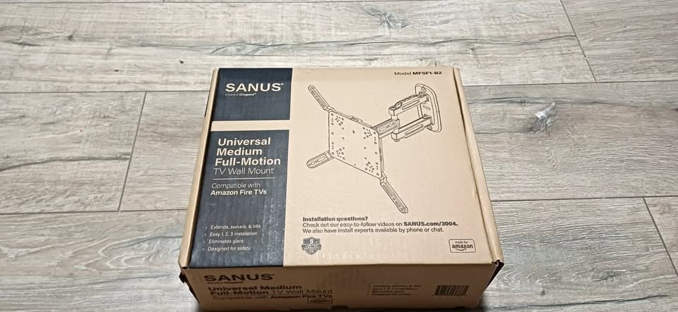 Amazon Universal Full-Motion TV Wall Mount for TVs up to 55"