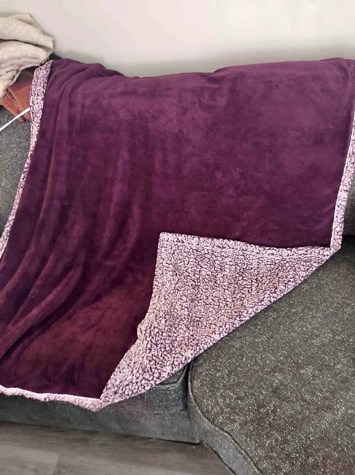 Purple throw