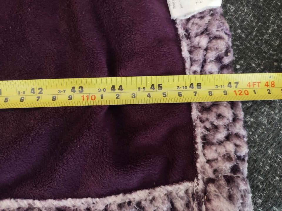 Purple throw - photo 2