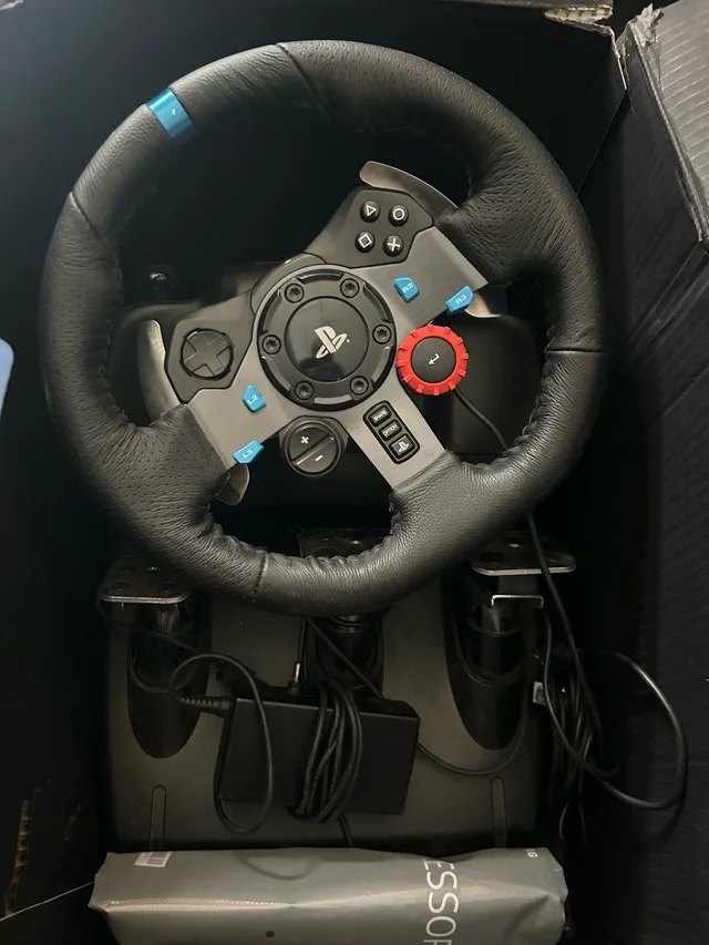 PlayStation Logitech G29 Racing wheel and Pedals image indicator(2)