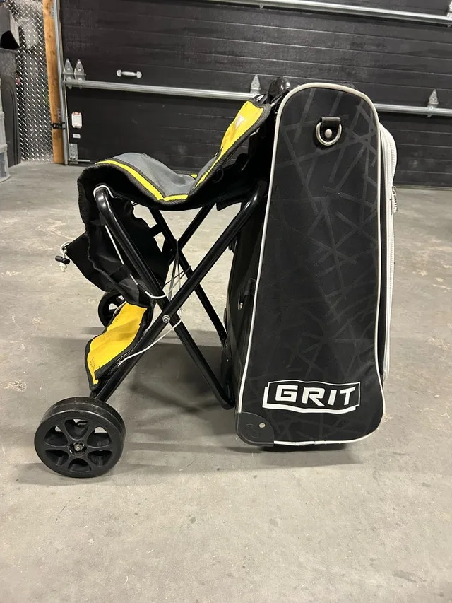 Sports Bag with Wheels and Seat