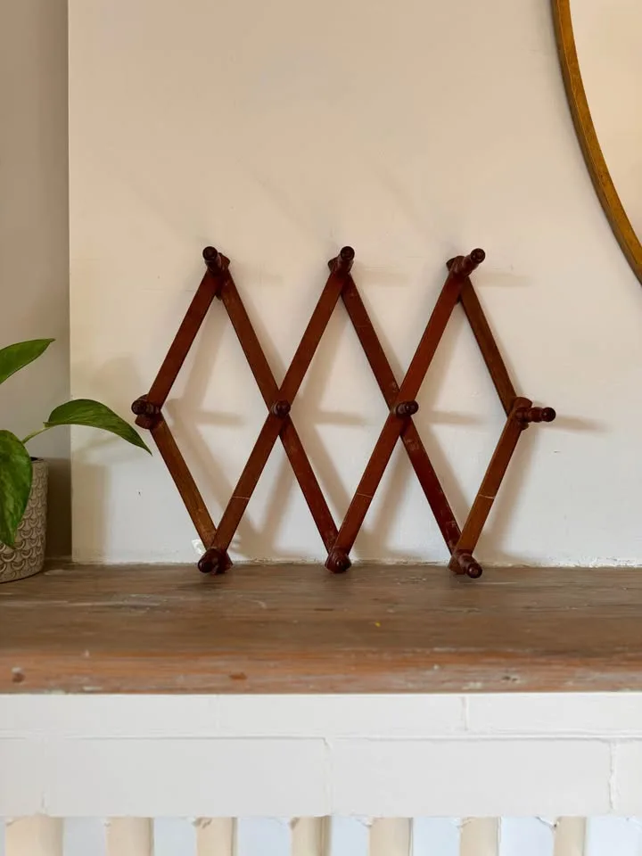 Vintage Wooden Accordion Peg Rack | Expandable Wall Hanger | Boh image indicator(2)