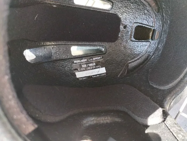 Girl & Boy Bauer Hockey Helmets image indicator(7)