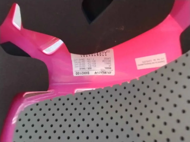 Girl & Boy Bauer Hockey Helmets image indicator(8)