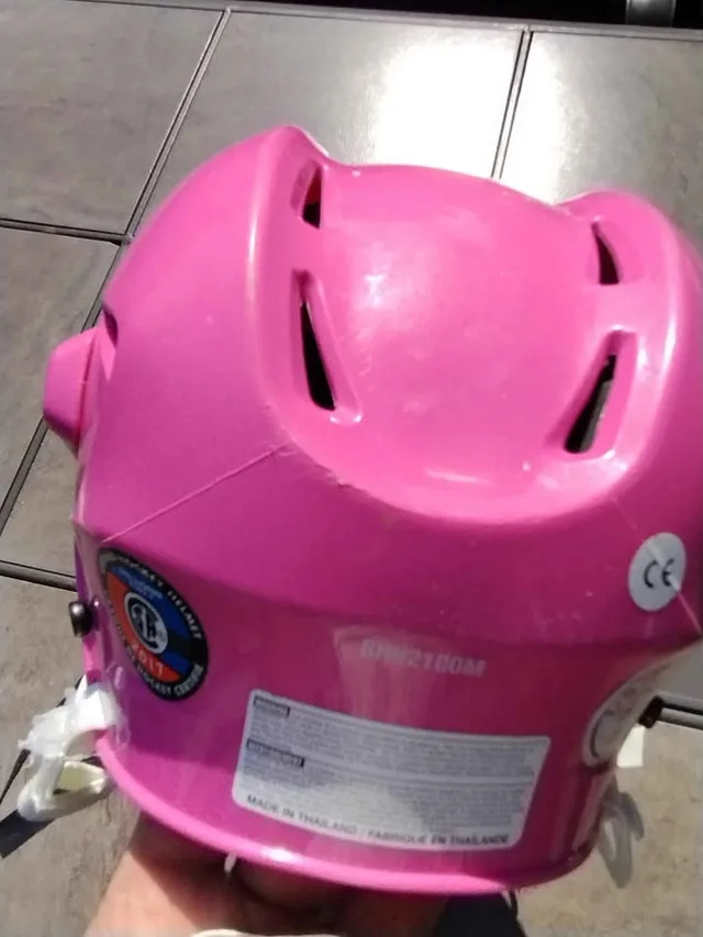 Girl & Boy Bauer Hockey Helmets image indicator(9)