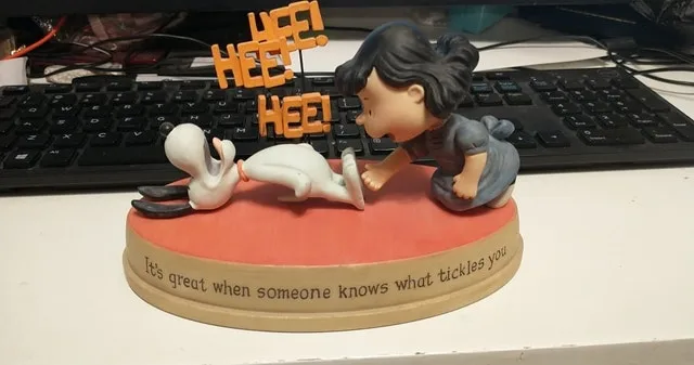 2011 Hallmark Snoopy Collectible thumbnail