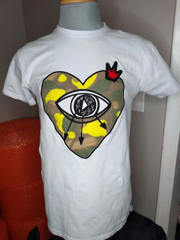 Bleeker and Mercer Camo Heart Eye T-Shirt Very Rare thumbnail