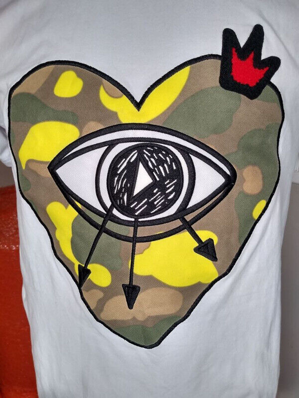Bleeker and Mercer Camo Heart Eye T-Shirt Very Rare - photo 2